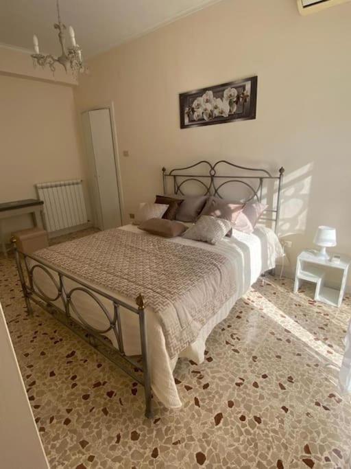 Epomeo Vincent House *